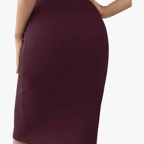 Sweet Hearts Classic Stretch Pencil Skirt - Picture 2 of 3